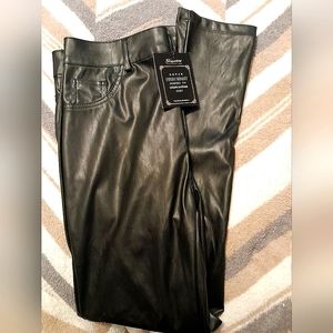 Vegan leather pants, size large